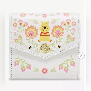 🎄SALE🎄 Loungefly Disney Winnie the Pooh Folkart Small Wallet